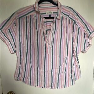 Universal Thread Pink and Blue Short Sleeve blouse. XXL
